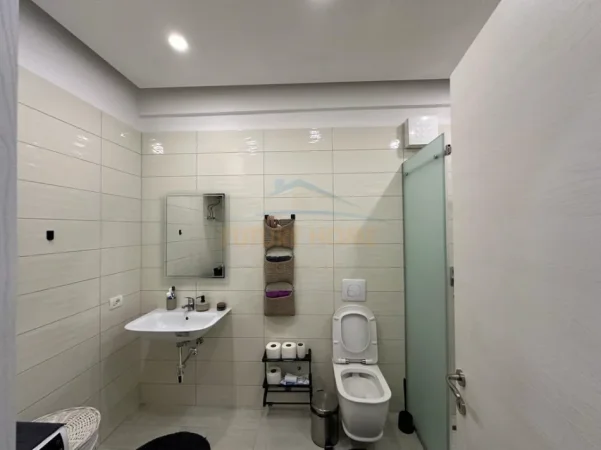 Tirane, shitet apartament 2+1+2+Ballkon Kati 6, 117 m² 250.000 € (Unaza e Re)