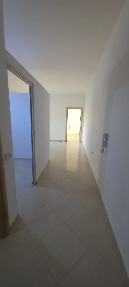 Tirane, shitet apartament 2+1+Ballkon Kati 2, 88 m² 147.000 € (Sotir Caci, pranë Restorant Fresku)