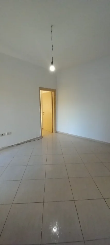 Tirane, shitet apartament 2+1+Ballkon Kati 2, 88 m² 147.000 € (Sotir Caci, pranë Restorant Fresku)