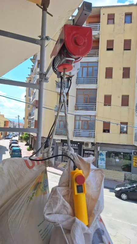 Tirane, shes Shitet vinç elektrik + krah + kolone Nortex NTPA600D/18 – 35 000 lek 350 €