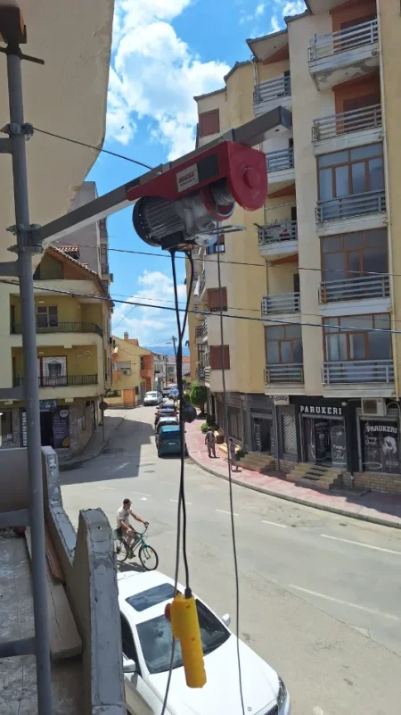 Tirane, shes Shitet vinç elektrik + krah + kolone Nortex NTPA600D/18 – 35 000 lek 350 €