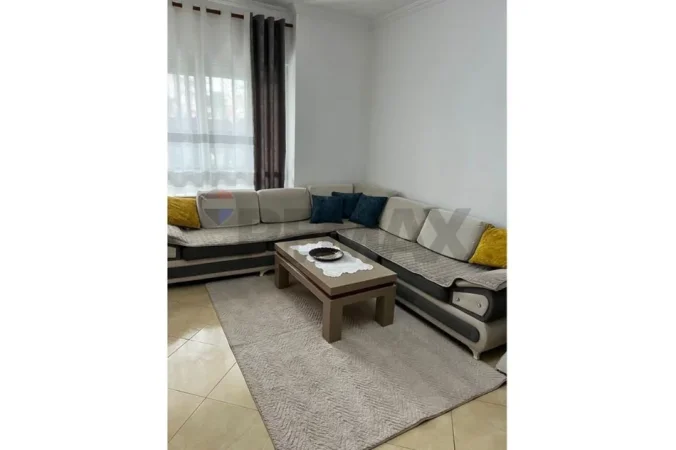 Tirane, jepet me qera apartament 2+1 Kati 2, 117 m² 430 € (Shefqet kuka)