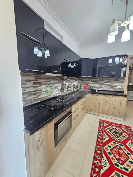 Durres, shitet apartament 2+1+Aneks+Ballkon Kati 4, 95 m² 125.000 €
