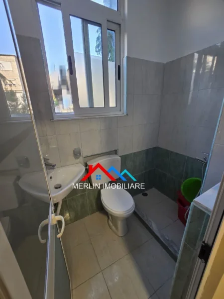 Tirane, jepet me qera garsonier Kati 2, 42 m² 508 € (INXHINIERIA E NDERTIMIT,RR. MUHAMET GJOLLESHA)