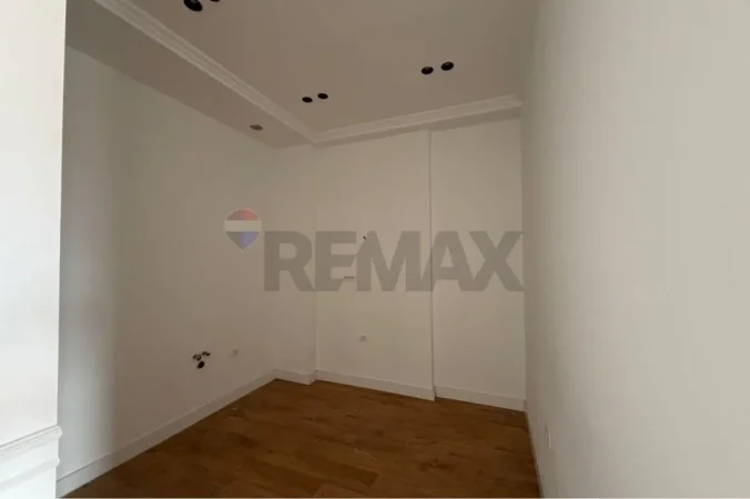 Tirane, jepet me qera zyre , 120 m² 1.500 € (GARDEN BUILDING)