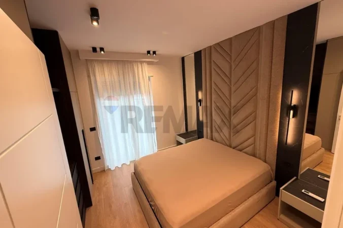 Tirane, jepet me qera apartament 1+1 Kati 8, 65 m² 800 € (green harmony)