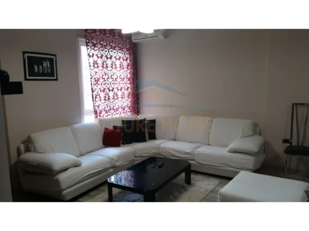Tirane, jepet me qera apartament 2+1 Kati 3, 449 € 