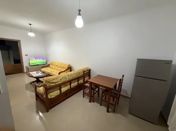 Tirane, jepet me qera apartament 1+1 Kati 3, 60 m² 450 € (Rruga Mihal Grameno, përballë shkollës "Mihal Grameno".)