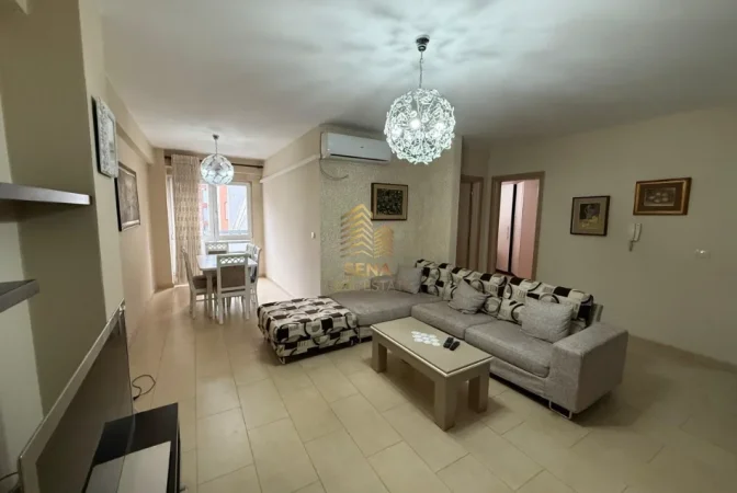 Tirane, jepet me qera apartament 2+1+Ballkon Kati 3, 85 m² 650 € (Jordan Misja)