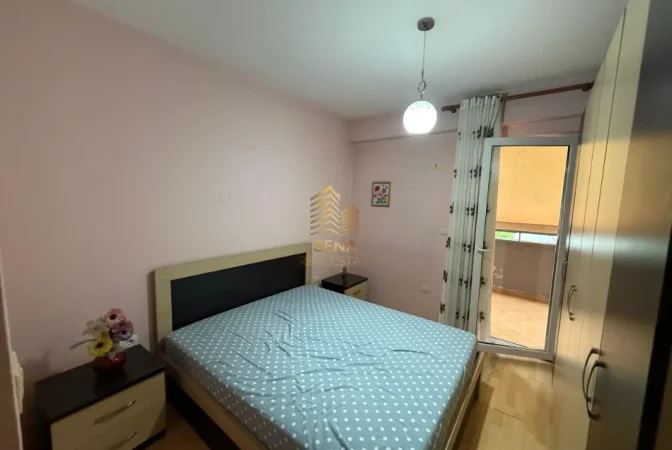 Tirane, jepet me qera apartament 2+1+Ballkon Kati 3, 85 m² 650 € (Jordan Misja)