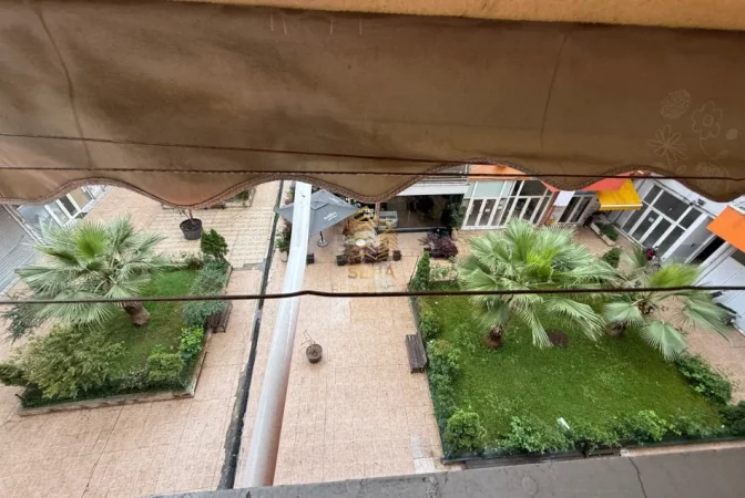 Tirane, jepet me qera apartament 2+1+Ballkon Kati 3, 85 m² 650 € (Jordan Misja)