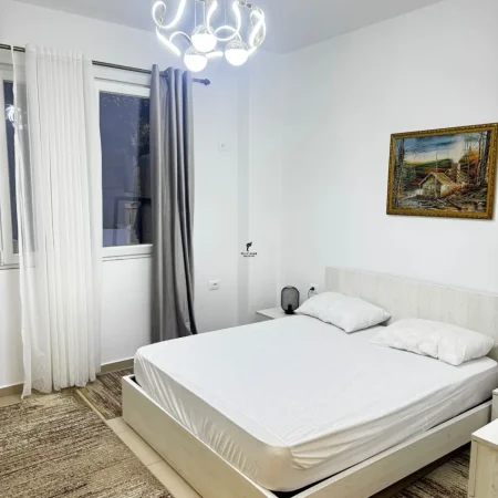 Tirane, jepet me qera apartament 1+1 Kati 0, 75 m² 500 € (5 MAJI)