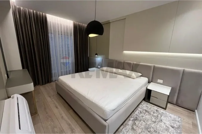 Tirane, jepet me qera apartament 3+1 , 144 m² 1.500 € (Kodra e Diellit 3)