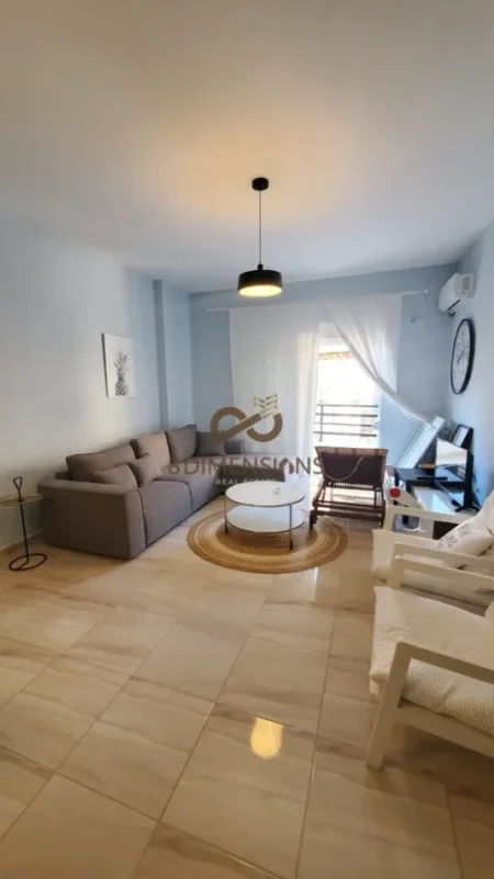 Shitet Apartament 1+1 ne Sarande te rruga e katert (D8141A-114)