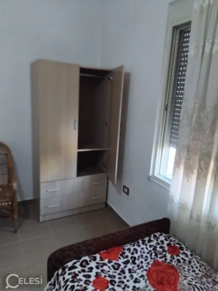 Tirane, jepet me qera apartament 1+1 Kati 2, 72 m² 300 € 