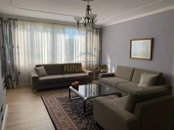 Tirane, jepet me qera apartament 2+1 Kati 11, 125 m² 1.000 € (Rruga e Elbasanit)