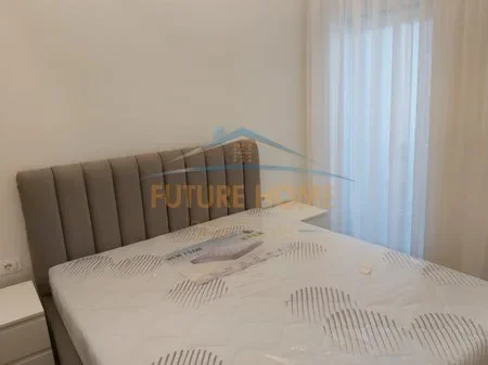 Tirane, jepet me qera apartament 2+1 Kati 3, 99 m² 890 € 