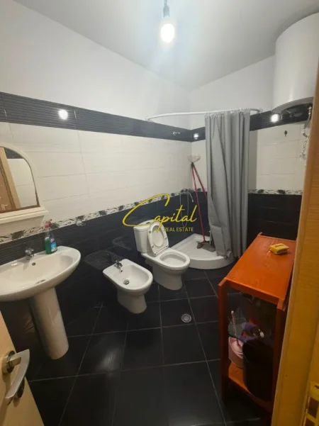 Tirane, jepet me qera apartament 1+1 Kati 3, 55 m² 400 € (ASTIR)