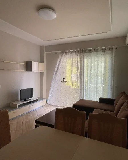 Tirane, jepet me qera apartament 1+1 Kati 3, 55 m² 500 € (DON BOSKO)