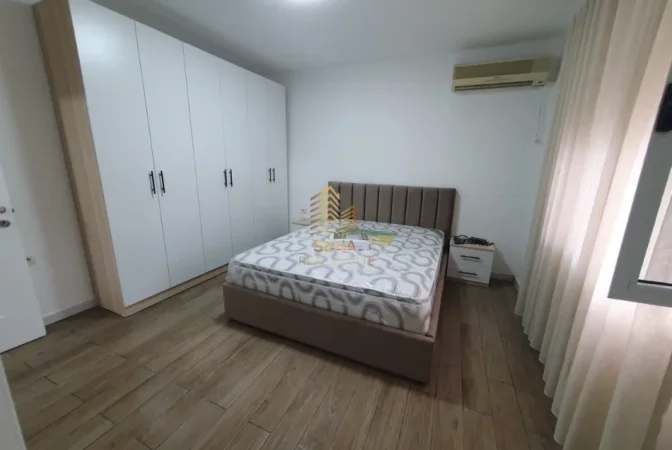 Tirane, jepet me qera garsonier 1+1 Kati 4, 40 m² 450 € (21 Dhjetori)