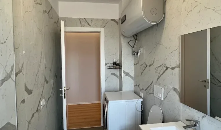 Tirane, jepet me qera apartament 2+1 Kati 9, 93 m² 750 € 