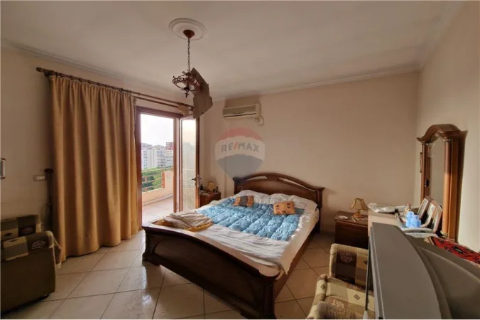 Vlore, shitet apartament+verande | Penthouse 3+1+Ballkon Kati 12, 328 m² 255.000 € (Blv. Ismail Qemali,Skele, Vlore)