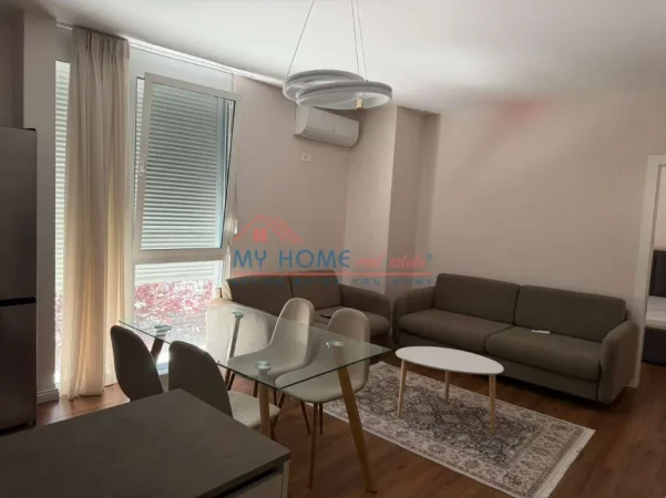 Tirane, jepet me qera apartament 2+1+Ballkon Kati 2, 67 m² 750 € (Rruga e Barrikadave)