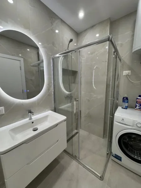 Tirane, jepet me qera apartament 1+1 Kati 4, 68 m² 700 € (Don Bosko)