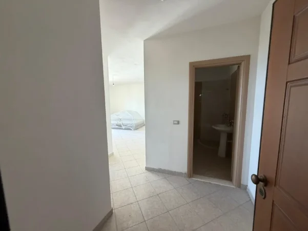 Vlore, shitet apartament 2+1 Kati 4, 221.000 € (vlore)