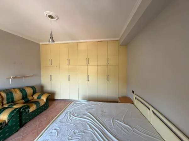 Vlore, shitet apartament Studio Kati 7, 95.000 €