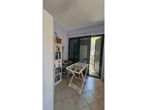 Qerret, shitet 3+1+Ballkon Kati 1, 140 m² 325.000 € 