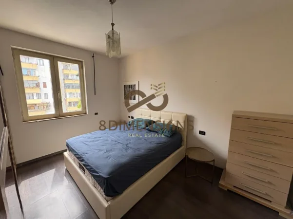 Jepet me qera Apartament 2+1 prane Shkolles se Baletit (D8242Z-22)