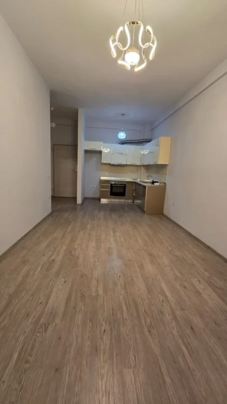 Tirane, jepet me qera apartament 1+1 Kati 6, 60 m² 450 € (Rruga 4 Dëshmorët)