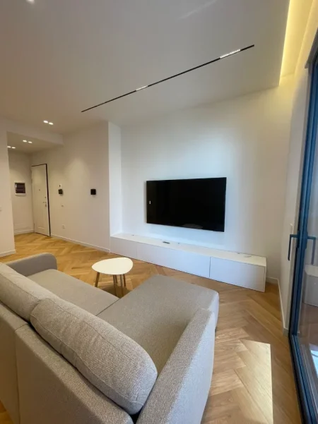 Tirane, jepet me qera apartament 2+1 , 140 m² 1.500 € (Kompleksi Delijorgji)