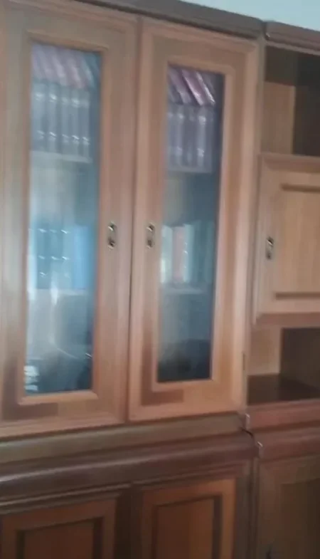 Tirane, jepet me qera apartament 1+1 Kati 5, 85 m² 500 € (Yzberisht)