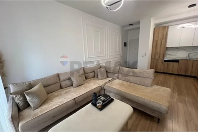 Shqiperi, jepet me qera apartament 2+1+Ballkon Kati 4, 90 m² 650 € (Rruga Jordan Misja)