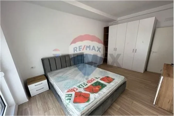 Shqiperi, jepet me qera apartament 2+1+Ballkon Kati 4, 90 m² 650 € (Rruga Jordan Misja)