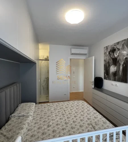 Tirane, jepet me qera apartament 2+1+Ballkon Kati 9, 95 m² 750 € (5 Maji)