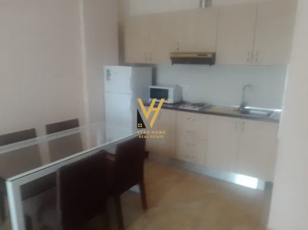 Tirane, jepet me qera apartament 2+1+Ballkon Kati 2, 85 m² 520 € (KODRA E DIELLIT)