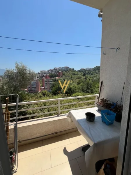 Tirane, jepet me qera apartament 2+1+Ballkon Kati 2, 85 m² 520 € (KODRA E DIELLIT)