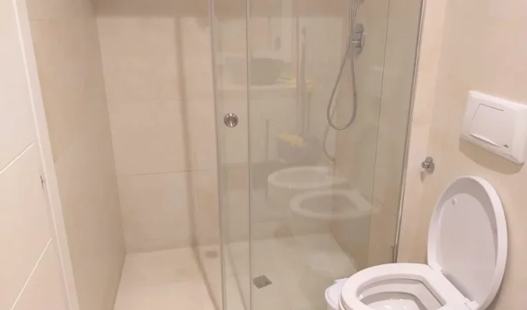 Tirane, jepet me qera apartament 2+1 Kati 3, 79 m² 900 € 