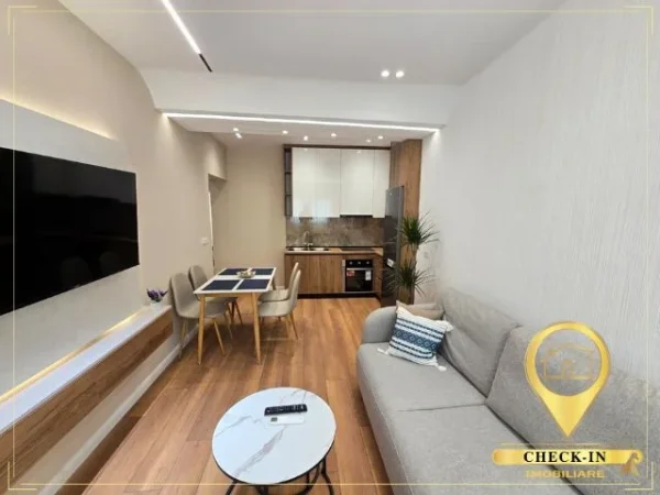 Shqiperi, shitet apartament 1+1+Aneks+Ballkon Kati 3, 51 m² 163.000 € (Rruga Hoxha Tahsim)