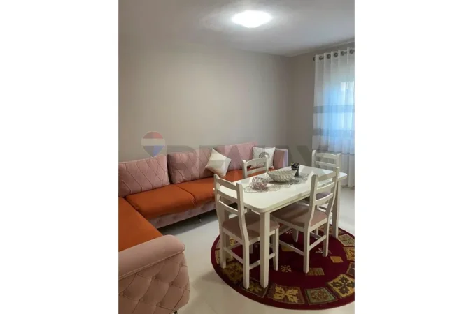 Tirane, jepet me qera apartament 1+1 Kati 1, 60 m² 45.000 € (Ali Demi)