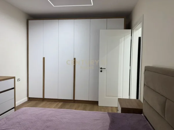 Tirane, jepet me qera apartament 2+1 Kati 2, 60 m² 780 € (prane inxhinierise se ndertimit)