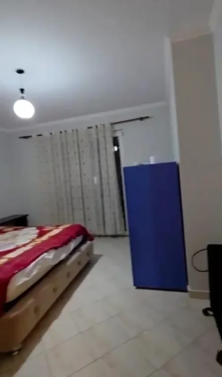 Tirane, jepet me qera apartament 2+1 Kati 3, 95 m² 450 € (Rruga 5 Maji)