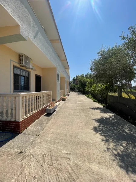 Gjiri Lalezit | Hamallaj, jepet me qera nga Pronari, pa-komision apartament+verande | Penthouse Kati 1, 45 m² 25 € (Market Ndoja hamallaj)