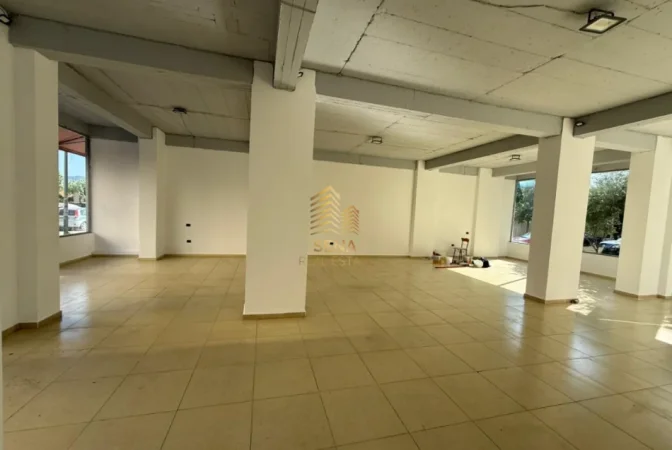 Tirane, jepet me qera ambjent biznesi Kati 0, 164 m² 1.100 € (Astir)