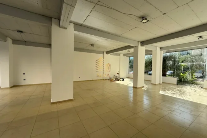 Tirane, jepet me qera ambjent biznesi Kati 0, 164 m² 1.100 € (Astir)