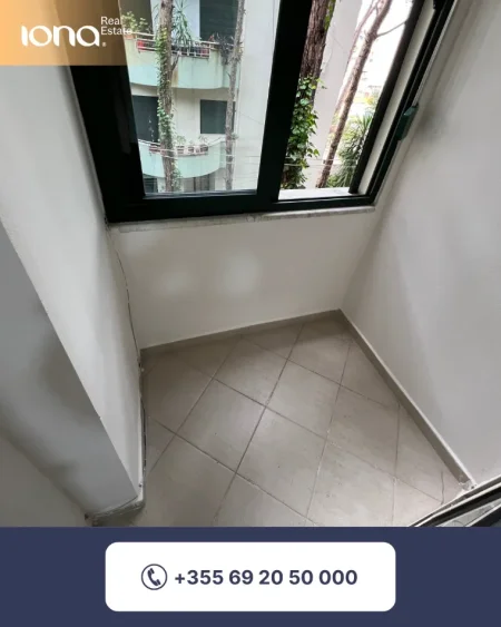 Mali Robit, shitet apartament 1+1 Kati 2, 51 m² 90.000 € (250m larg detit)