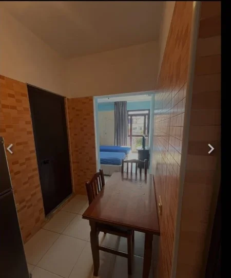 Tirane, jepet me qera apartament 1+1 Kati 3, 35 m² 260 € (Qendra Shëndetësore Qytet Studenti)